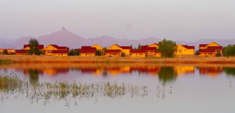 沙恩國際莊園攜手2018圣牧杯國誼賽暨首屆烏蘭布和沙漠沙產業博覽會新聞發布