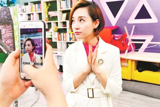 風口上的抖音紅人們:15秒素人變網(wǎng)紅 收入讓人艷羨