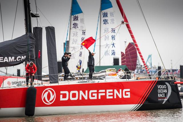 東風(fēng)公司舉辦“一帶一路·與你偕行”新聞發(fā)布會(huì)