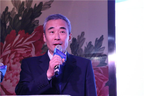 “2018牛仔產(chǎn)業(yè)與互聯(lián)網(wǎng)融合創(chuàng)新高峰論壇暨海爾COSMOPlat服裝互聯(lián)工廠啟動儀式”成功舉辦