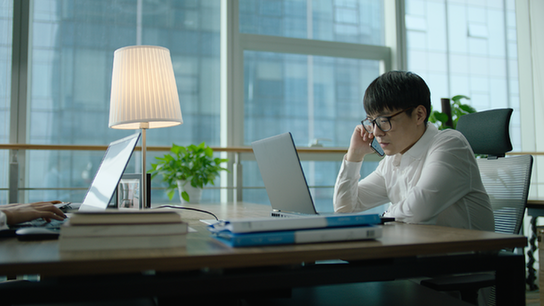 長虹暖心短片《爸媽的新視界》正式發布,只需一步“煥新”溫暖 長虹暖心短片《爸媽的新視界》正式發布,只需一步“煥新”溫暖