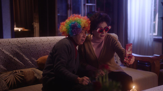 長虹暖心短片《爸媽的新視界》正式發布,只需一步“煥新”溫暖 長虹暖心短片《爸媽的新視界》正式發布,只需一步“煥新”溫暖