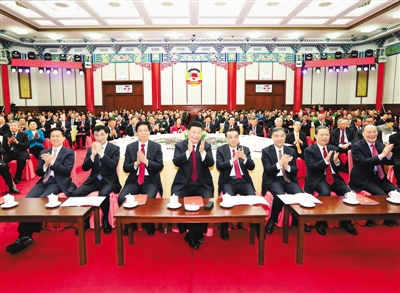 全國政協舉行新年茶話會習近平發表重要講話李克強栗戰書王滬寧趙樂際韓正王岐山出席汪洋主持