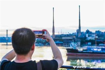 點擊圖片翻頁 多形式調(diào)動用戶情感,CF十周年火線盛典成功背后的整合營銷打法