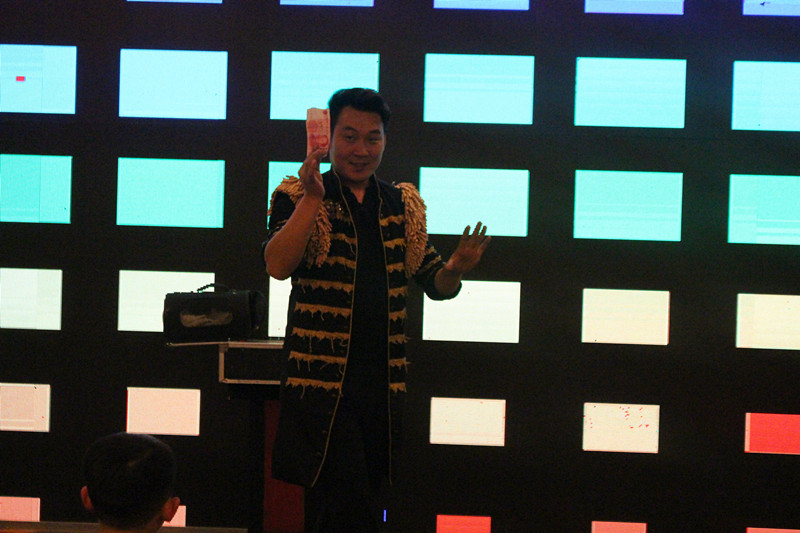 國(guó)井酒業(yè)新春答謝會(huì)在諸城密州賓館隆重舉行