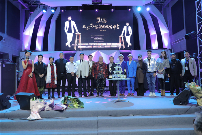 歌手鐵木爾首張專輯新聞發布會在京舉行