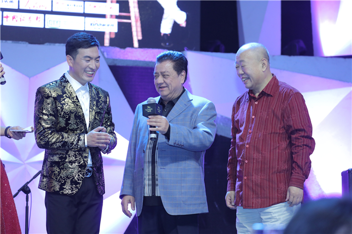 歌手鐵木爾首張專輯新聞發布會在京舉行