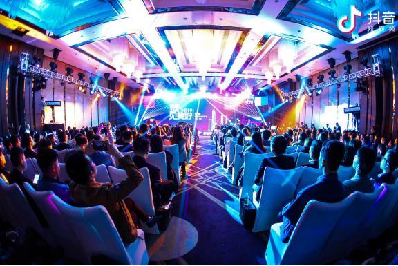 抖音區域互動營銷爆款法則解密 抖音區域互動營銷爆款法則解密