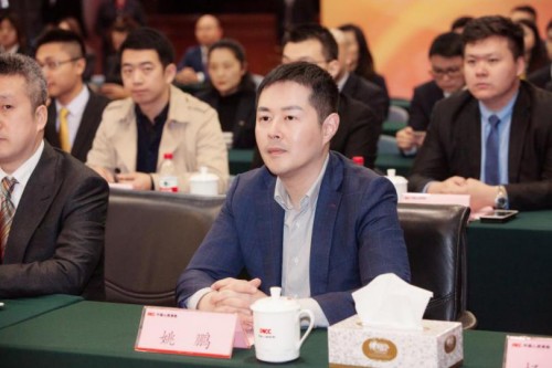 重塑巨頭轉(zhuǎn)型的資本品牌 工業(yè)富聯(lián)姚鵬獲頒“年度新銳營銷領(lǐng)袖”