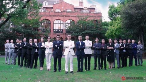 微世界新零售商學(xué)院:微商從業(yè)者一站式在線培訓(xùn)服務(wù)平臺(tái)