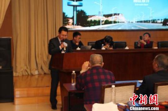 何芳 攝 何芳 攝