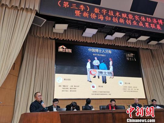 何芳 攝 何芳 攝