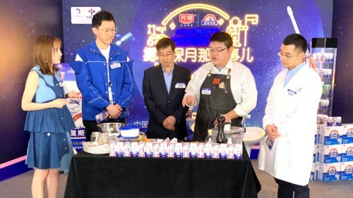 光明乳業電商營銷中心天貓年貨節探月直播，“在月球上”搞了個大事情