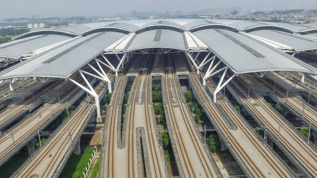 春運期間廣州南站該怎么停車?