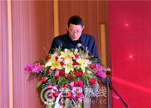 肥東縣人民政府副縣長張治海先生上臺發言