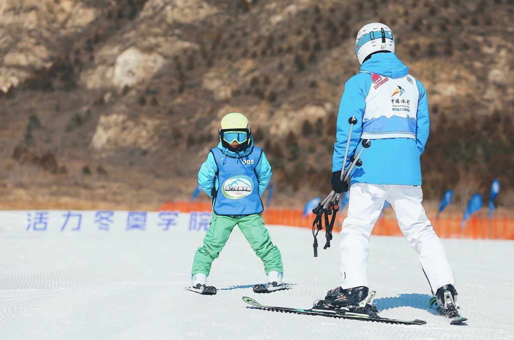 搶占下一代的冰雪認知,這可能是冬奧營銷的最佳打開方式