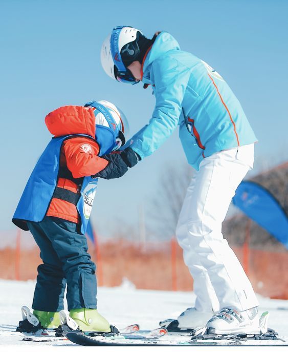 搶占下一代的冰雪認知,這可能是冬奧營銷的最佳打開方式