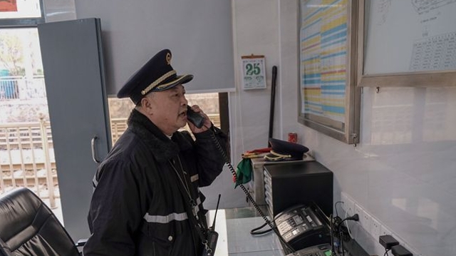 張棟：最后一次服務春運 謹記安全