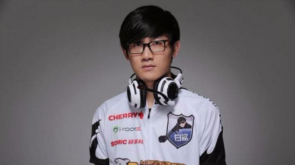 簽下CF最強主播白鯊 斗魚的第一直播平臺戰略