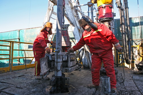 天南地北石油人:實干開新局 平安迎新春