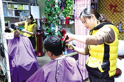 年關至 春節經濟“火”起來